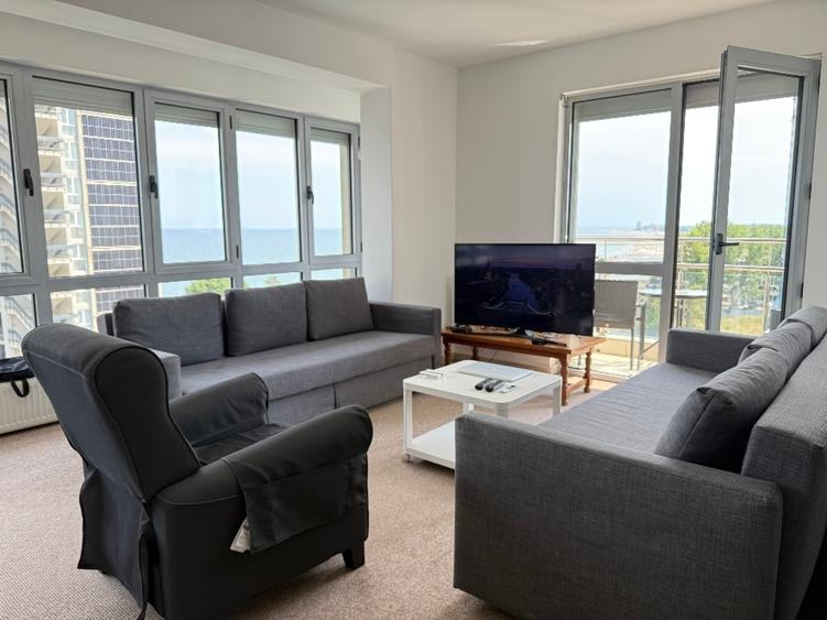 Apartament cu 3 camere, mobilat în Central