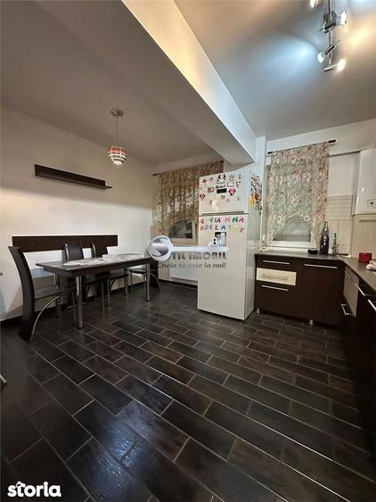 Apartament cu 3 camere în Tătărași