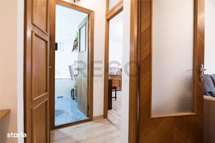 Apartament cu 3 camere decomandat în Salca