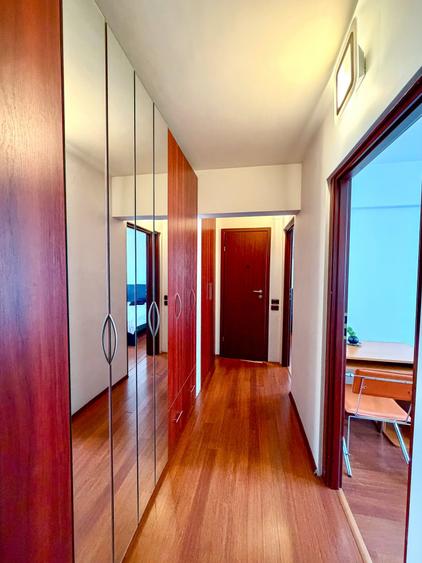 Apartament cu 3 camere semidecomandat, mobilat în Dristor