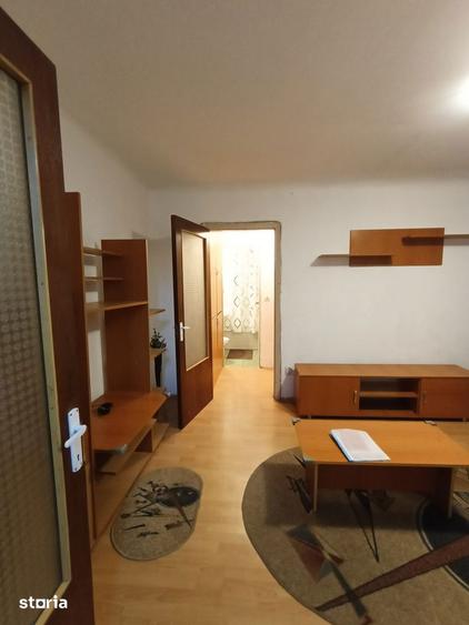 Apartament cu 2 camere în Craiovița Nouă