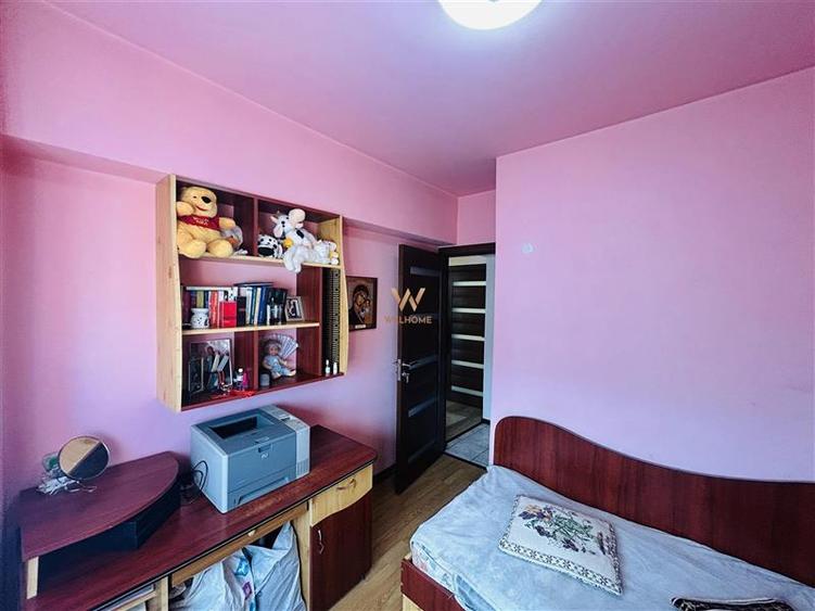 Apartament cu 4 camere decomandat în Mihai Viteazul