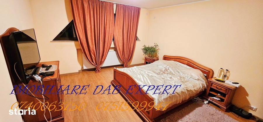 Casă cu 5 camere cu Piscina în Central