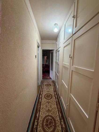 Apartament cu 3 camere decomandat, mobilat în Central
