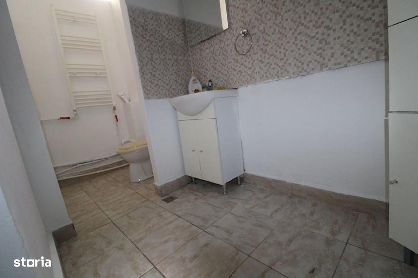 Spațiu comercial, de 105 mp, în Central