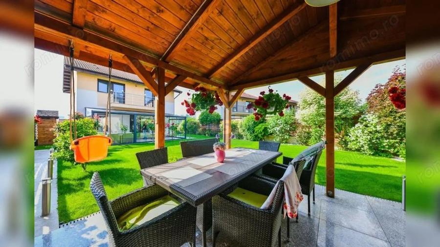 Casă cu Teren 452 Mp în Gheorgheni