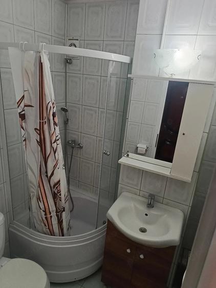 Garsonieră decomandată în Micro 38