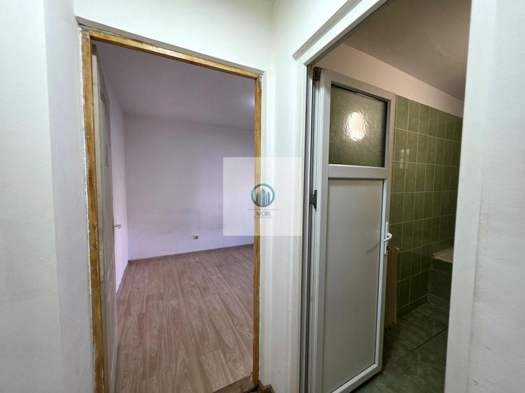 Apartament cu 2 camere semidecomandat în Gojdu