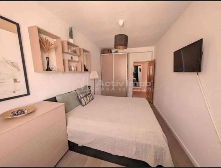 Apartament cu 3 camere decomandat în Vârteju
