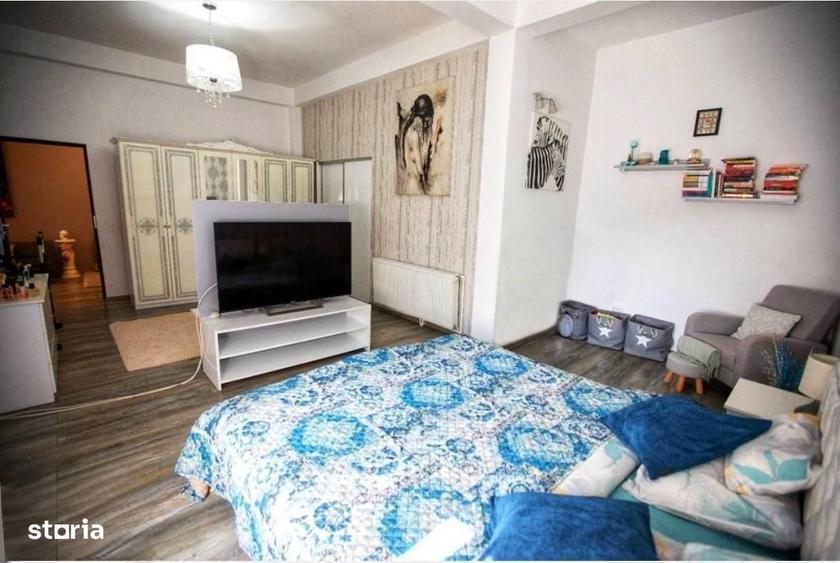 Casă cu 4 camere cu Teren 421 Mp în Central