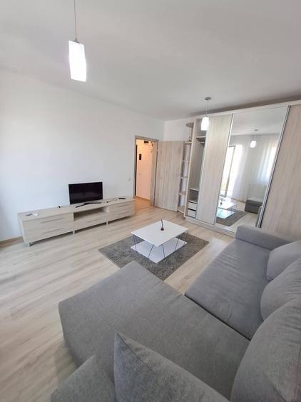 Apartament cu 2 camere decomandat în Drumul Taberei