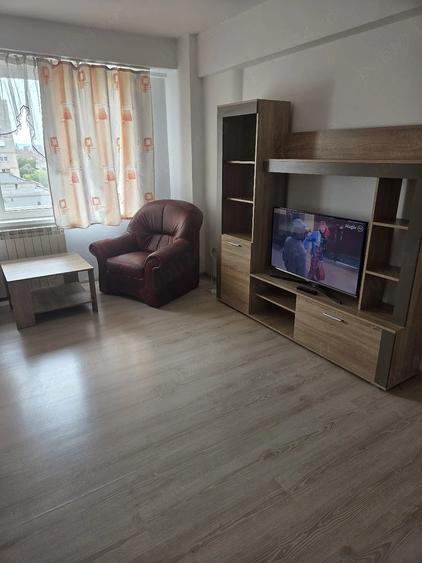 PF Inchiriez ap cu 2 camere decomandat Nufaru - 3