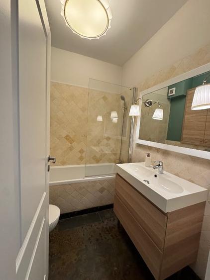 Apartament cu 3 camere decomandat, mobilat în Tineretului