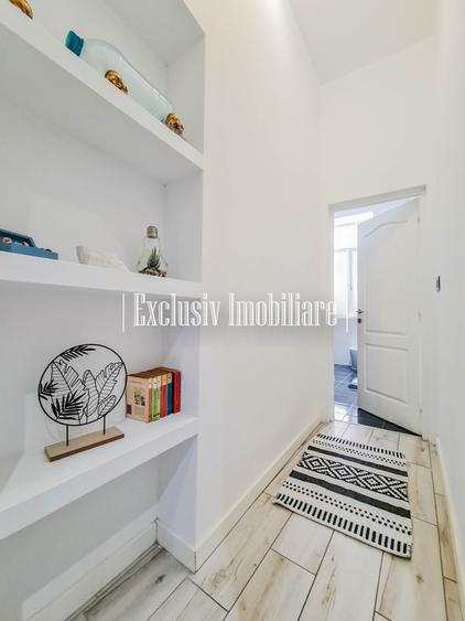 Apartament cu 3 camere semidecomandat, mobilat în Central