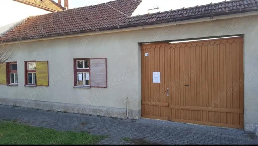 Casă cu 3 camere cu Teren 700 Mp în Central