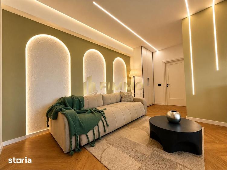 Apartament cu 3 camere semidecomandat, mobilat în Central