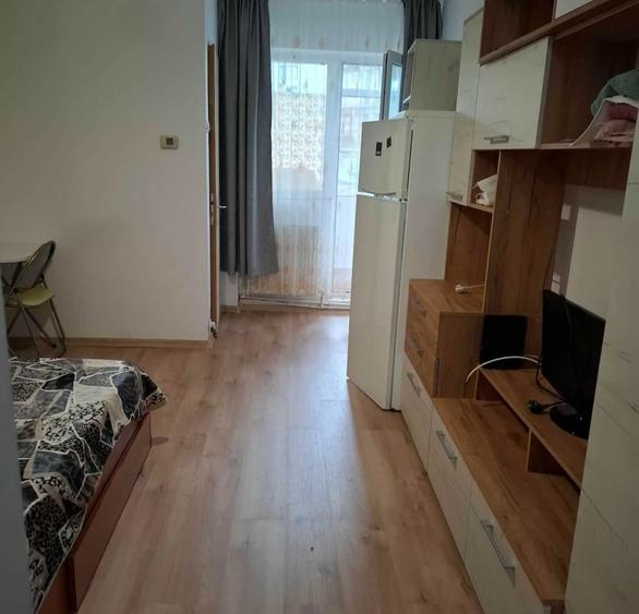 Garsonieră semidecomandată în Tudor Vladimirescu