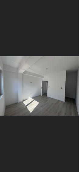 Casă cu 4 camere în Moșnița Nouă