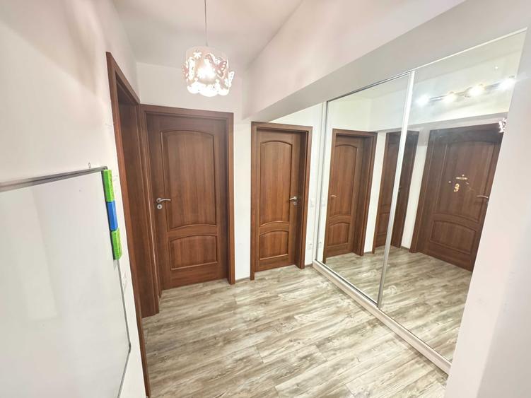 Apartament cu 3 camere decomandat, mobilat în Păcurari