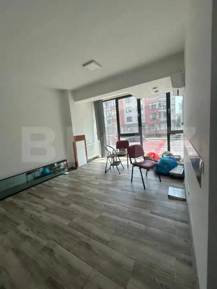 Apartament cu 3 camere decomandat în Tudor