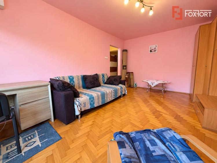 Apartament cu 3 camere decomandat, mobilat în Soarelui