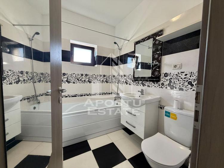 Apartament cu 3 camere semidecomandat, mobilat în Giroc