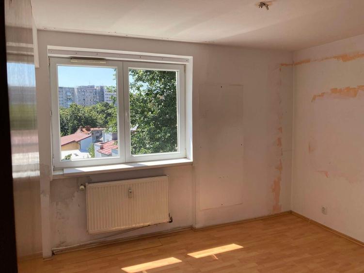 Apartament cu 2 camere semidecomandat în Obor
