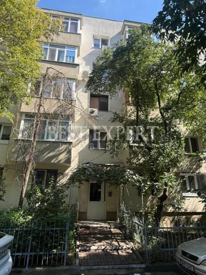 Apartament cu 2 camere decomandat în Dristor