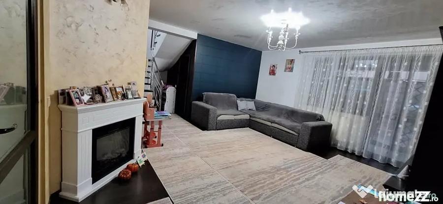 Casă cu 4 camere cu Teren 146 Mp în Buzaului