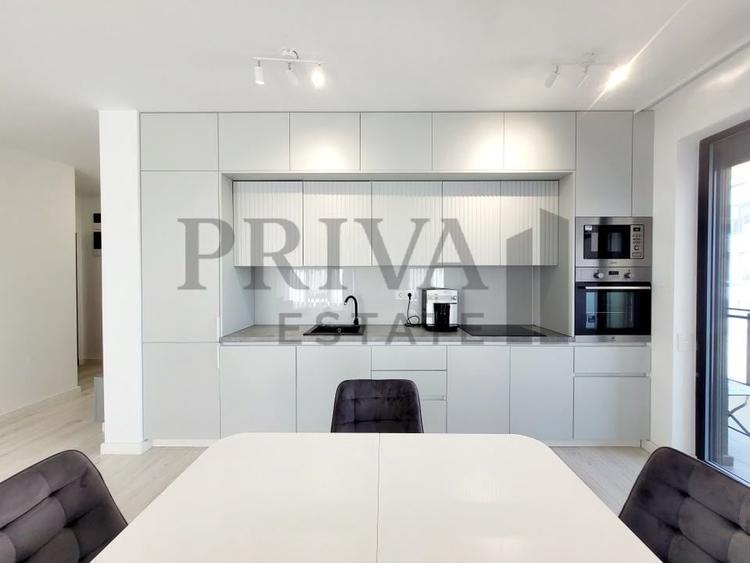 Apartament cu 2 camere semidecomandat, mobilat în Aradului