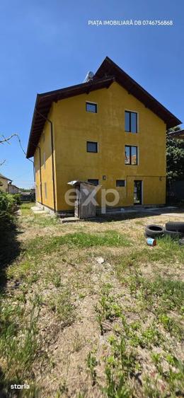Casă cu 6 camere cu Piscina în Răzvad