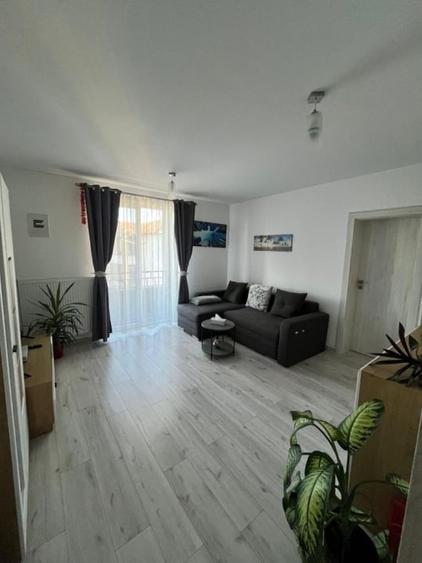 Apartament cu 2 camere decomandat, mobilat în Șelimbăr