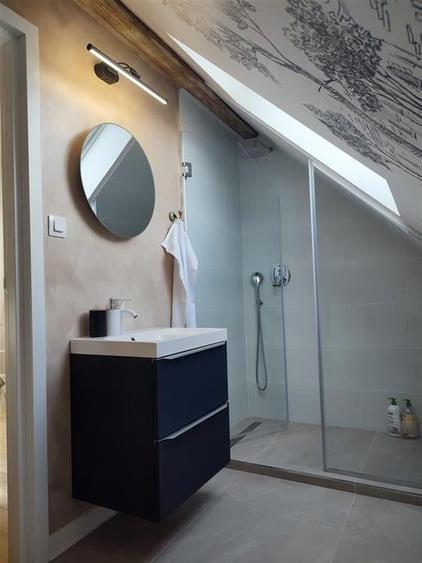 Apartament cu 2 camere semidecomandat, mobilat în Centrul Istoric