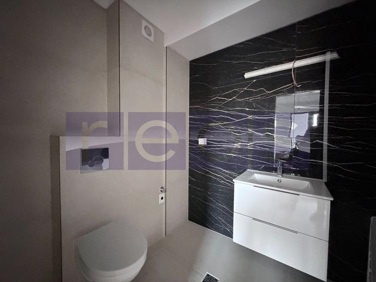 Apartament cu 3 camere decomandat în Străulești