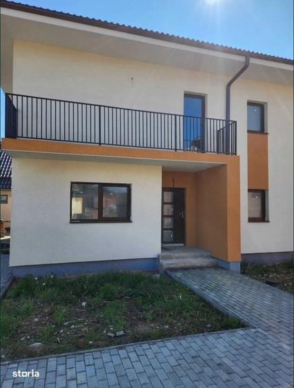 Casă cu 4 camere în Gilău