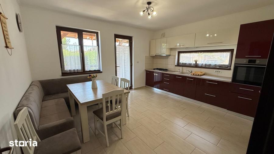Casă cu 3 camere cu Teren 305 Mp în Bujac
