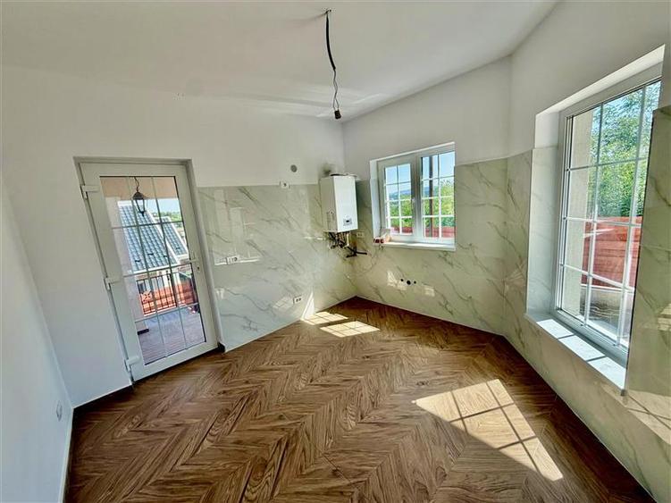 Casă individuală cu 4 camere cu Teren 450 Mp în Valea Adâncă