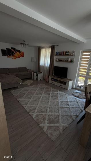 Casă cu 4 camere în Sângeorgiu de Mureș