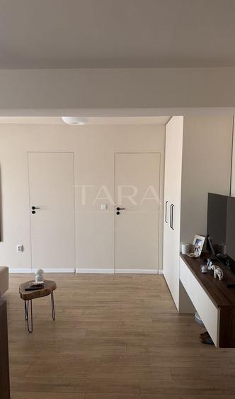 Apartament cu 2 camere semidecomandat, mobilat în Dâmbul Rotund
