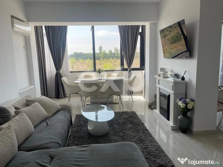 Apartament cu 3 camere semidecomandat în Central