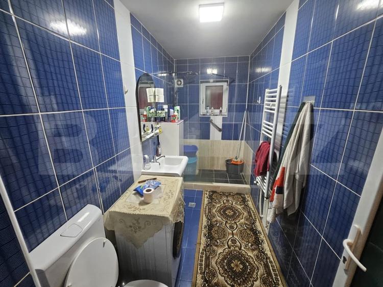 Apartament cu 4 camere semidecomandat, mobilat în Florești