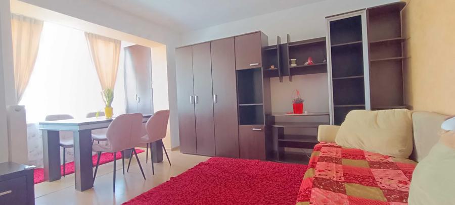 Apartament cu 2 camere decomandat în Tudor
