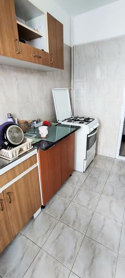 Apartament cu 2 camere decomandat în Precista