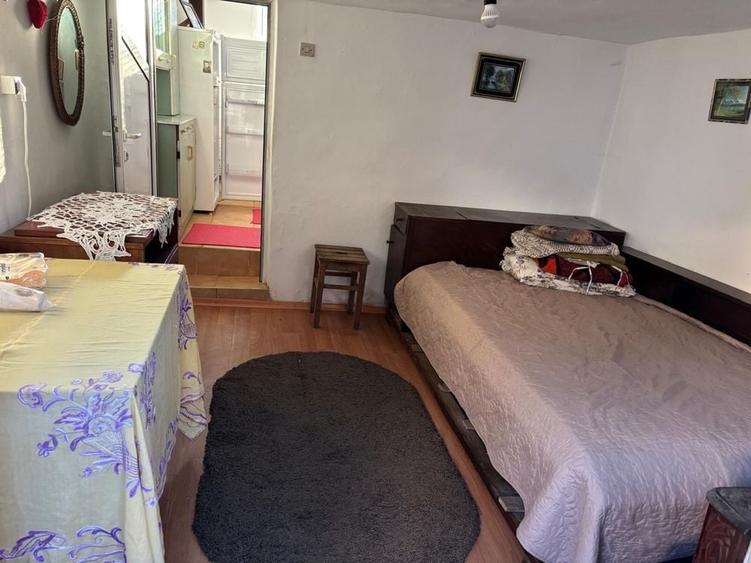 Casă cu 4 camere în Priboaia