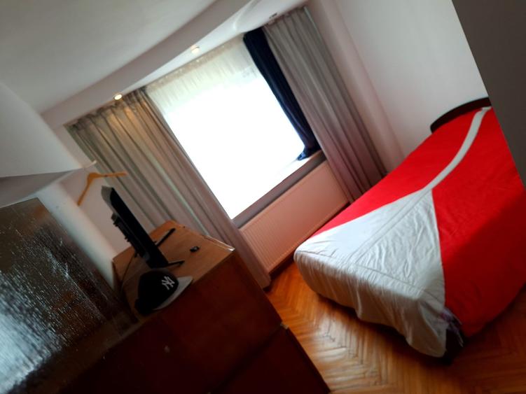 Apartament cu 2 camere decomandat în Găvana 3
