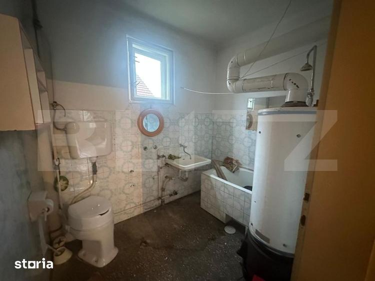 Casă cu 4 camere cu Teren 6197 Mp în Micula