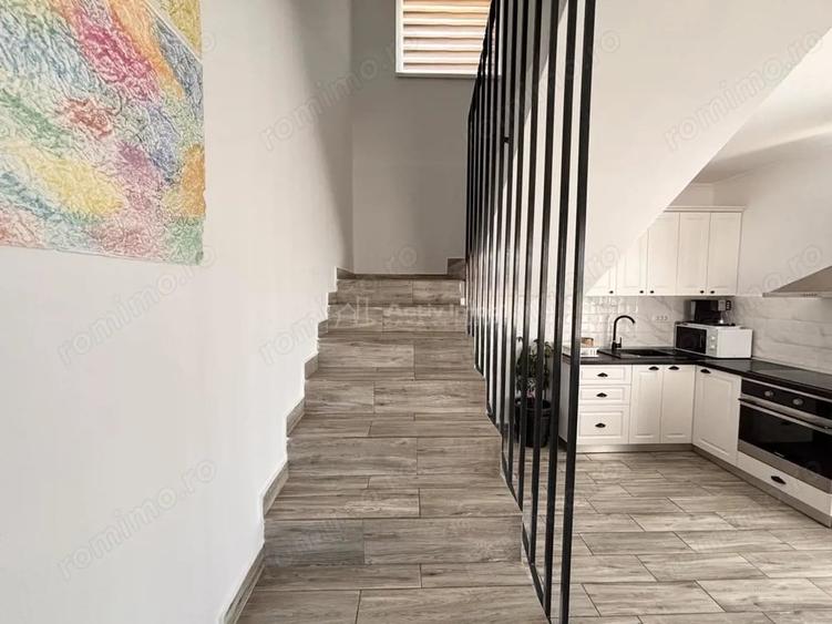 Casă cu Teren 300 Mp în Sânmartin