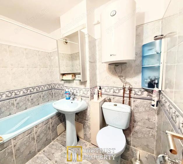 Apartament cu 3 camere decomandat, mobilat în Central