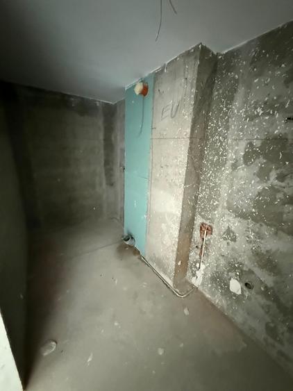 Apartament cu 2 camere decomandat în E3