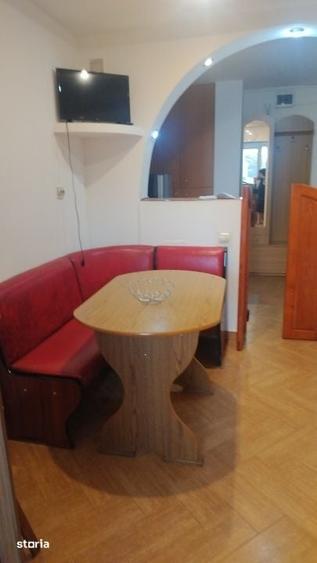 Apartament cu 3 camere decomandat în Lăpuș Argeș